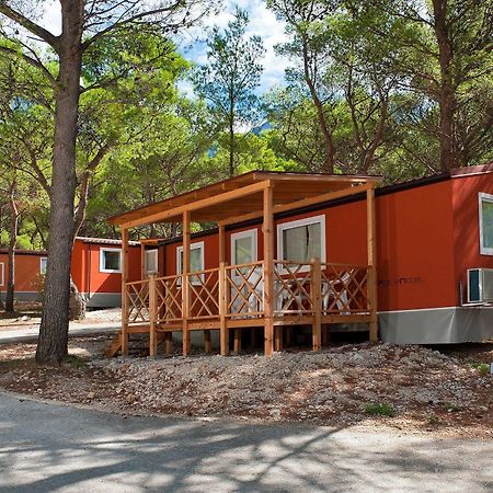 Mobile Homes Basko Polje Campground Baška Voda Eksteriør billede