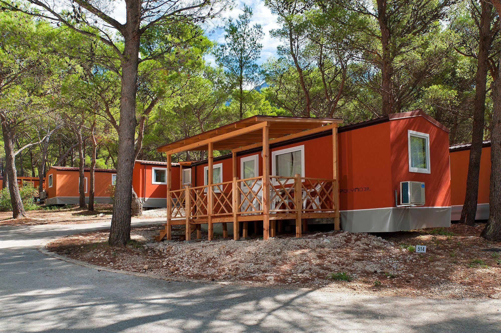 Mobile Homes Basko Polje Campground Baška Voda Eksteriør billede